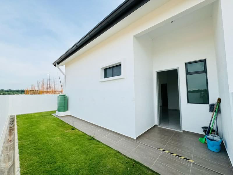 Semi-Detached House for Sale in Taman Kluang Perdana (Kluang) - May Tan - PropertyGuru.com.my