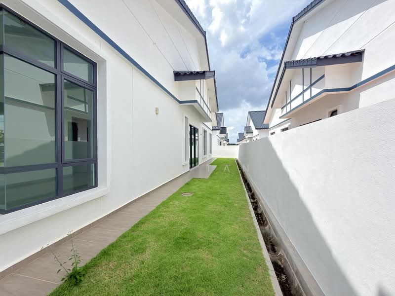 Rumah Berkembar untuk Dijual di Taman Kluang Perdana (Kluang) - May Tan - PropertyGuru.com.my