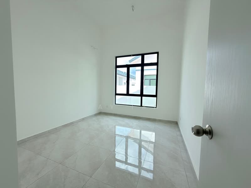 Rumah Berkembar untuk Dijual di Taman Kluang Perdana (Kluang) - May Tan - PropertyGuru.com.my