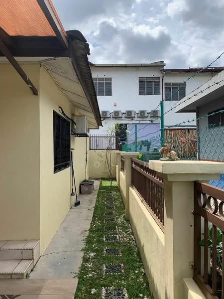 2-storey Terraced House for Sale in Taman Bukit Belimbing (Balakong) - Leo Lim - Exterior - PropertyGuru.com.my
