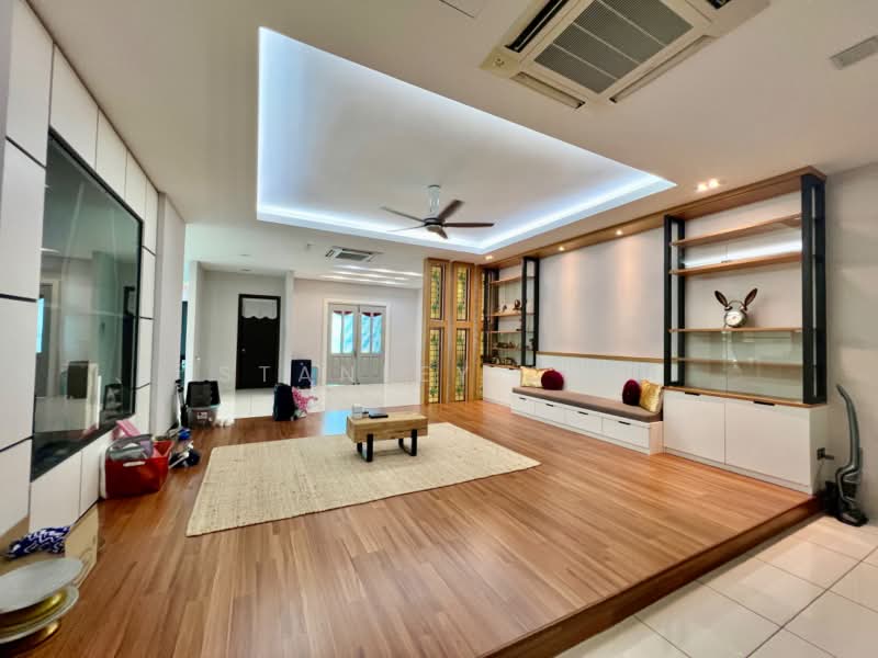 Kondominium untuk Dijual di Residence 21 - Stanley Saw - Living Room - PropertyGuru.com.my