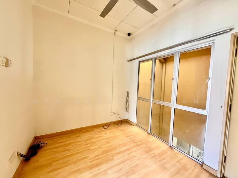 Rumah Teres 2 Tingkat untuk Dijual di Taman Pinggiran Usj (Subang Jaya) - Nor Azdlin Adnan - PropertyGuru.com.my
