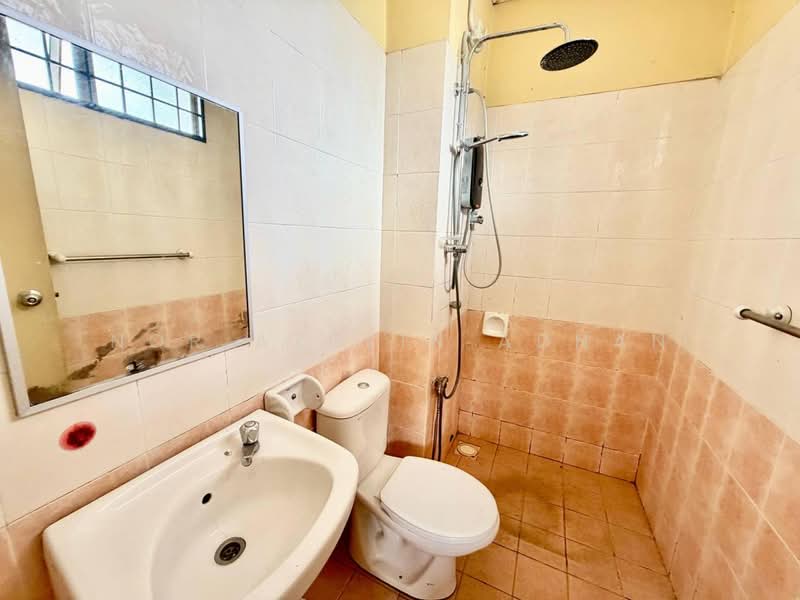Rumah Teres 2 Tingkat untuk Dijual di Taman Pinggiran Usj (Subang Jaya) - Nor Azdlin Adnan - PropertyGuru.com.my