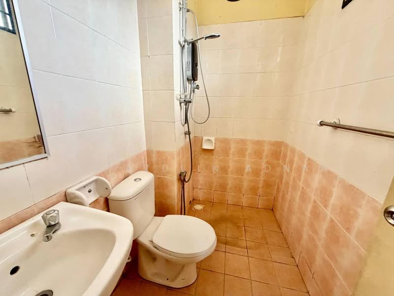 Rumah Teres 2 Tingkat untuk Dijual di Taman Pinggiran Usj (Subang Jaya) - Nor Azdlin Adnan - PropertyGuru.com.my
