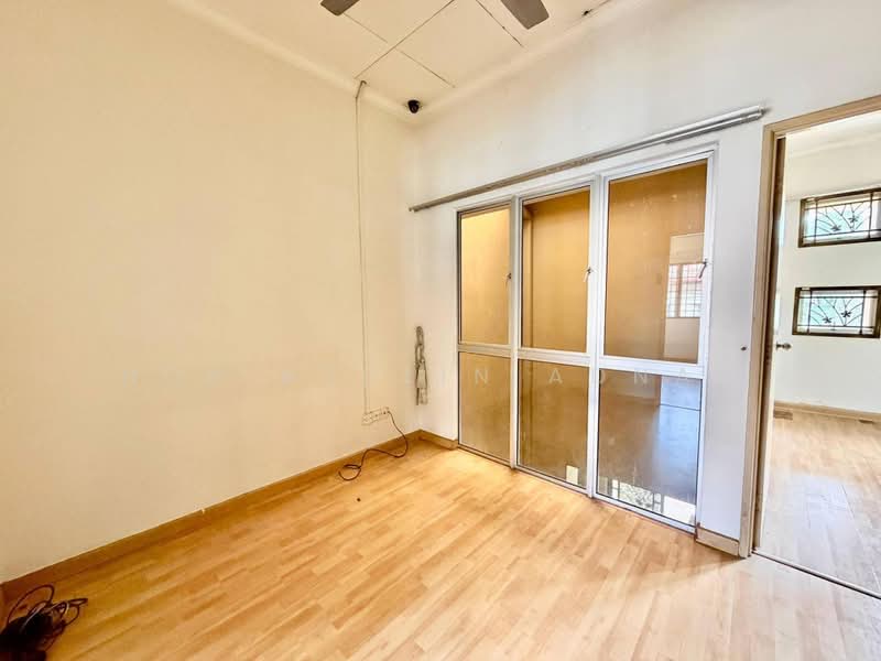 Rumah Teres 2 Tingkat untuk Dijual di Taman Pinggiran Usj (Subang Jaya) - Nor Azdlin Adnan - PropertyGuru.com.my