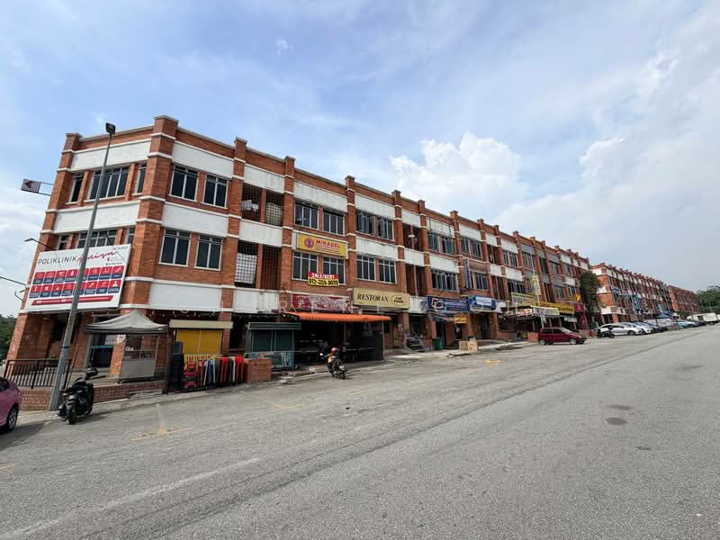 Kedai untuk Dijual di Alam Budiman (Shah Alam) - Sherene Goh - Exterior - PropertyGuru.com.my