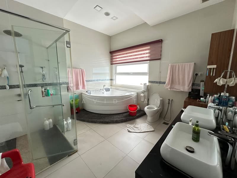Bungalow for Rent in Seri Kembangan (Selangor) - David Tan - Bathroom - PropertyGuru.com.my