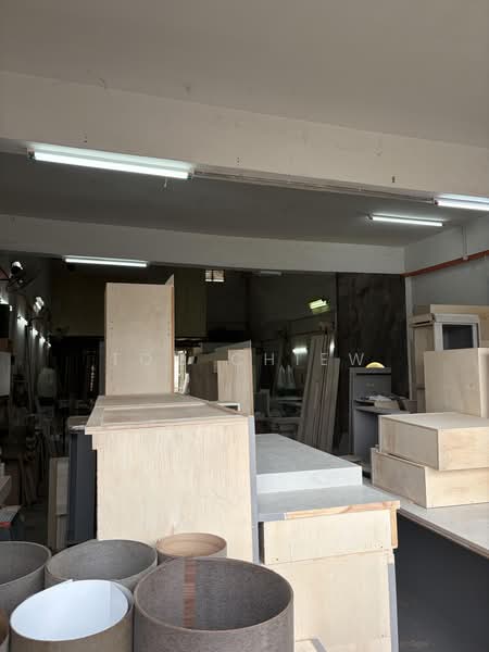 Gudang untuk Disewa di Sungai Tiram (Ulu Tiram) - Tom Chiew - Interior - PropertyGuru.com.my