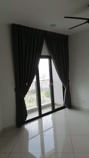 Servis Apartment untuk Disewa di Parc 3 - KC Yap - Balcony - PropertyGuru.com.my