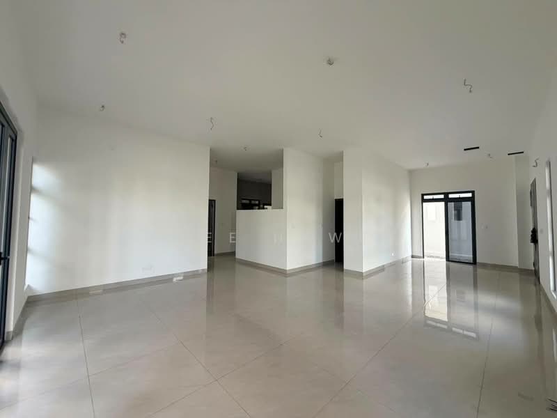Semi-Detached House for Sale in Bandar Uda Utama (Johor Bahru) - Wee Howe - Living Room - PropertyGuru.com.my