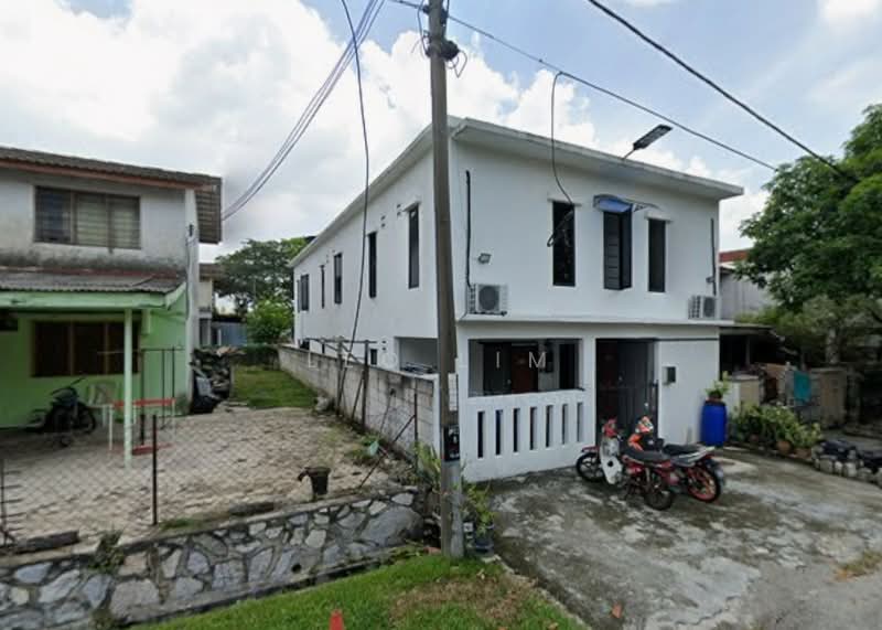 2-storey Terraced House for Sale in Balakong (Selangor) - Leo Lim - Exterior - PropertyGuru.com.my