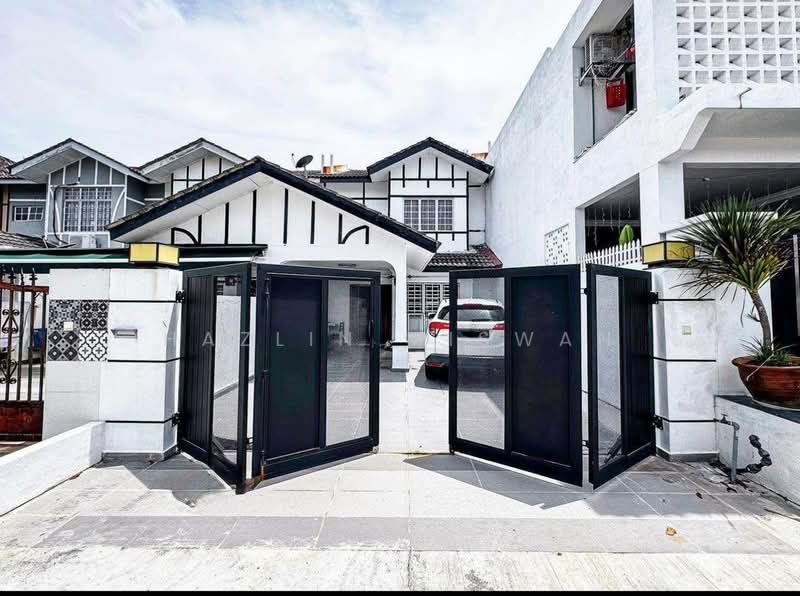 2-storey Terraced House for Sale in Bandar Puncak Alam (Puncak Alam) - Hazlin Miswan - Exterior - PropertyGuru.com.my