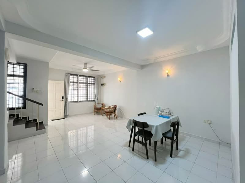 Rumah Teres 2-Tingkat untuk Dijual di Skudai (Johor) - Iden Tan - Living Room - PropertyGuru.com.my