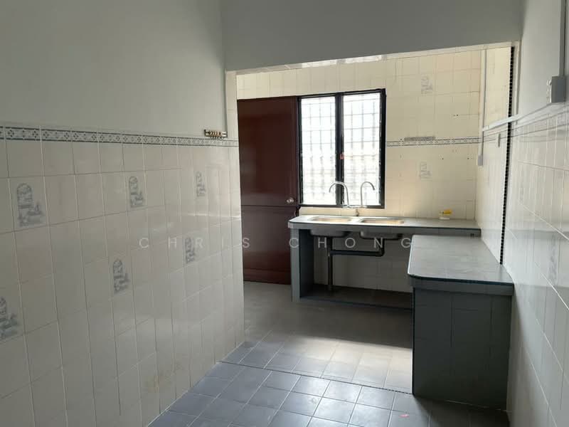 Rumah Teres 1 Tingkat untuk Disewa di Taman Cheras Awana (Cheras) - Chris Chong - Kitchen - PropertyGuru.com.my