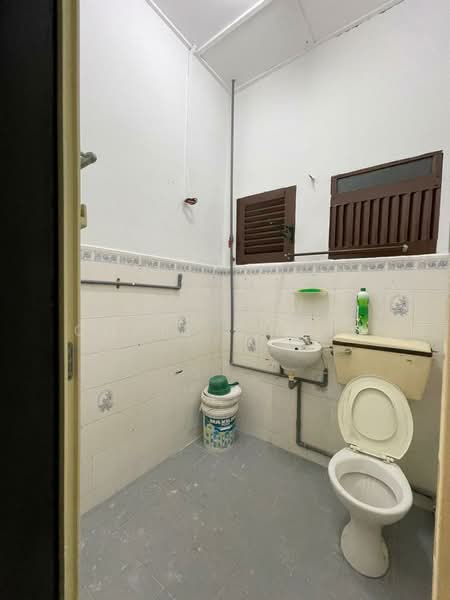 Rumah Teres 1 Tingkat untuk Disewa di Taman Cheras Awana (Cheras) - Chris Chong - Bathroom - PropertyGuru.com.my