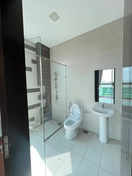 Bungalow for Sale in Subang Heights West (Subang Jaya) - JH Ng - Bathroom - PropertyGuru.com.my