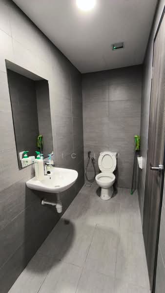 Servis Apartment untuk Disewa di The New Duo @ Edumetro - Eric Lim - Bathroom - PropertyGuru.com.my