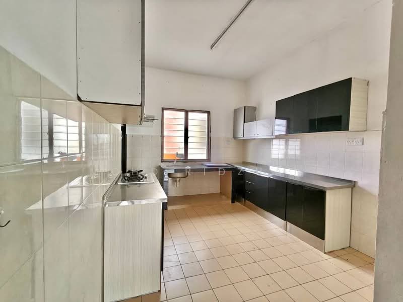 Apartment for Sale at Sri Ixora Apartment - Mohd Ridzuan - Kitchen - PropertyGuru.com.my
