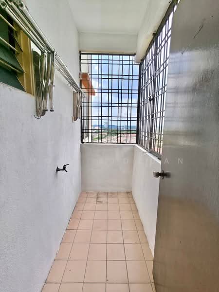 Apartment for Sale at Sri Ixora Apartment - Mohd Ridzuan - Balcony - PropertyGuru.com.my