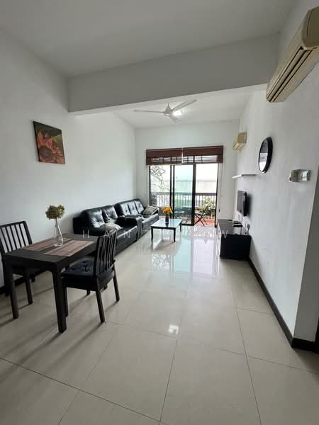 Servis Apartment untuk Disewa di The Heritage Residence - Hanz Low - Living Room - PropertyGuru.com.my