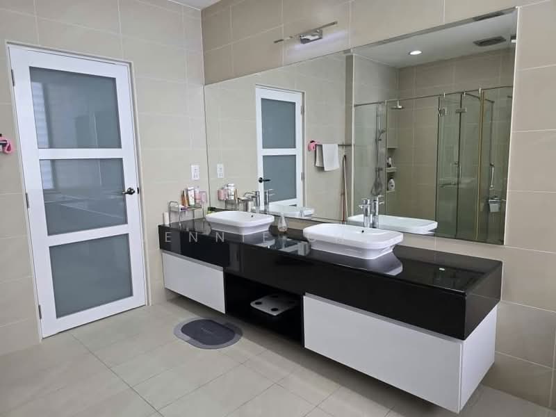 Rumah Berkembar untuk Dijual di Setia Eco Park (Setia Alam) - Jennie Chew - Bathroom - PropertyGuru.com.my