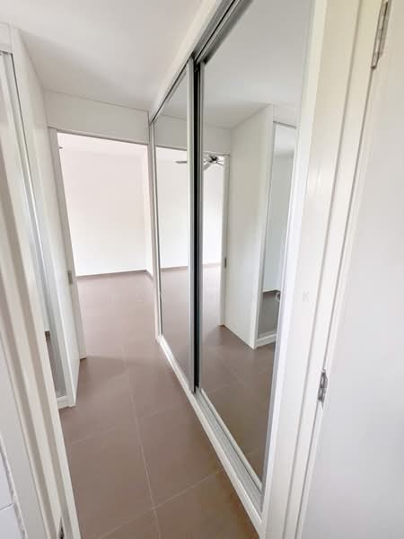Rumah Teres 3-Tingkat untuk Dijual di Mutiara Heights (Kajang) - Calvin Kok - Corridor - PropertyGuru.com.my