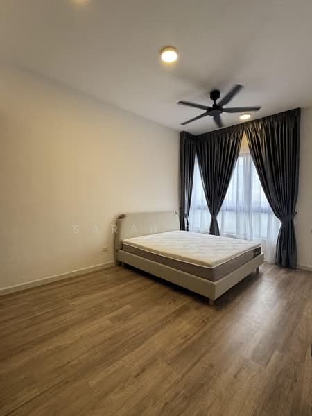Servis Apartment untuk Dijual di Sunway Belfield - Sarah Tan - Master Bedroom - PropertyGuru.com.my