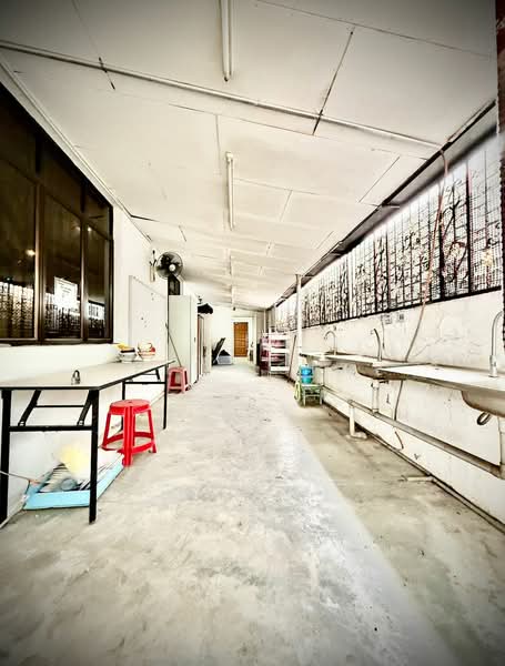 Rumah Banglo untuk Dijual di Kampung Melayu (Ayer Itam) - Pei Hong - Corridor - PropertyGuru.com.my