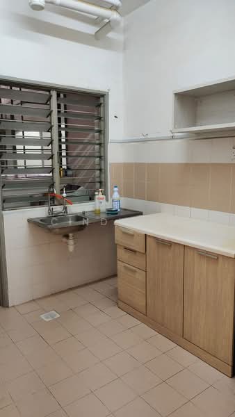 Condominium for Rent at Residensi Laguna (Sunway Belvedere) - Cindy Ng - Kitchen - PropertyGuru.com.my