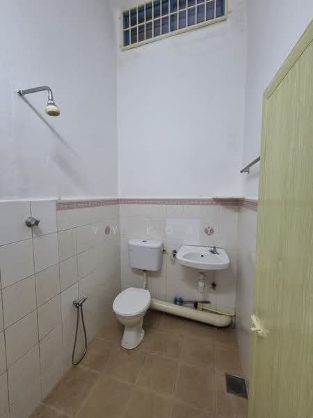 Rumah Teres 2 Tingkat untuk Disewa di Sungai Petani (Kedah) - YY Koay - Bathroom - PropertyGuru.com.my