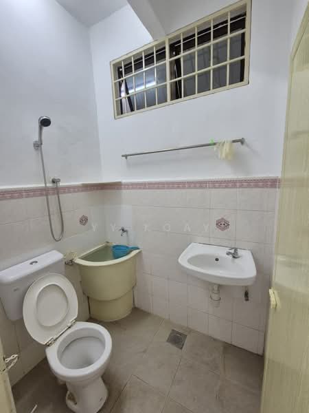 Rumah Teres 2 Tingkat untuk Disewa di Sungai Petani (Kedah) - YY Koay - Bathroom - PropertyGuru.com.my