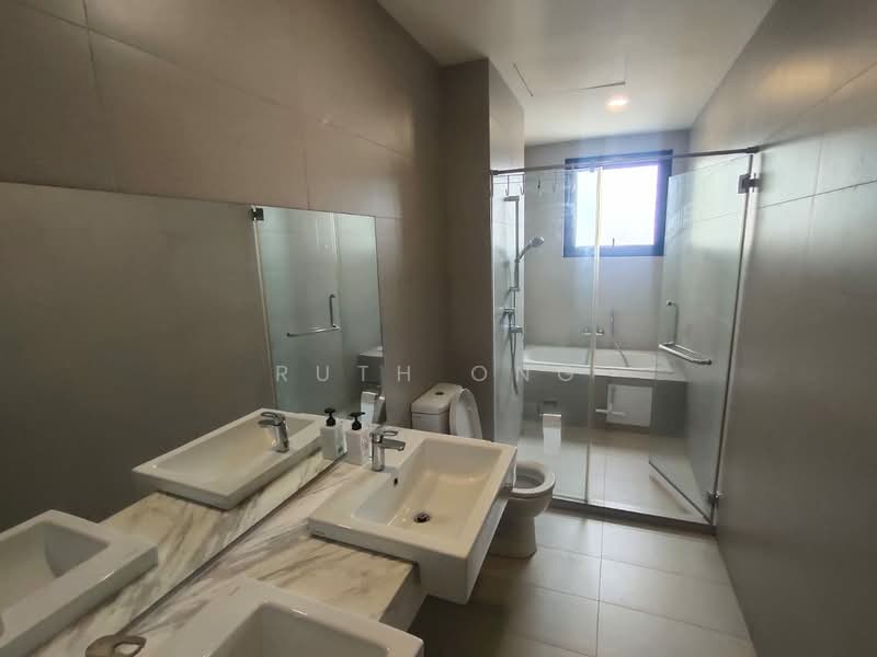 Condominium for Sale at Mira Residence - Ruth Ong - Bathroom - PropertyGuru.com.my