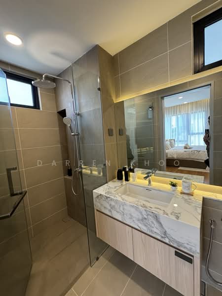 Kondominium untuk Dijual di Oaka Residences - Darren Khoo - Bathroom - PropertyGuru.com.my