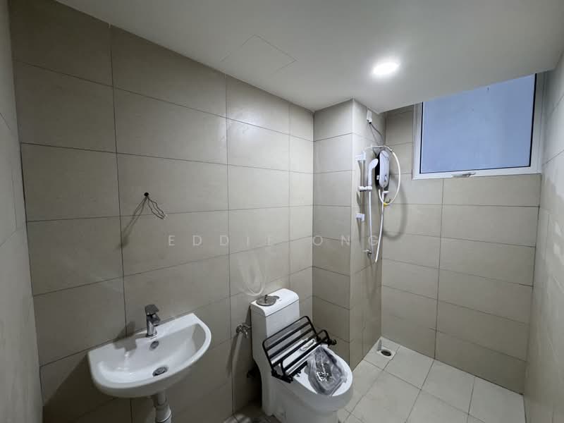 Kediaman Servis untuk Disewa di Vista Tiara (MBW Bay) - Eddie Ong - Bathroom - PropertyGuru.com.my
