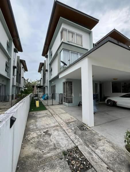 Rumah Berkembar untuk Dijual di Tropicana Heights (Kajang) - Hamizah . - Exterior - PropertyGuru.com.my