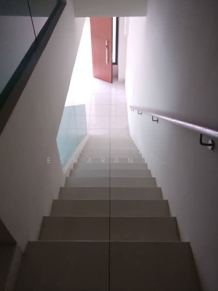 2-storey Terraced House for Sale in Kuchai Lama (Kuala Lumpur) - Esharani . - PropertyGuru.com.my