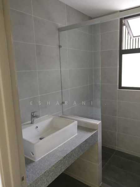 2-storey Terraced House for Sale in Kuchai Lama (Kuala Lumpur) - Esharani . - PropertyGuru.com.my