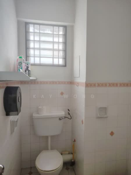 Apartment for Sale at Sri Permai - Kay Wong - Bathroom - PropertyGuru.com.my