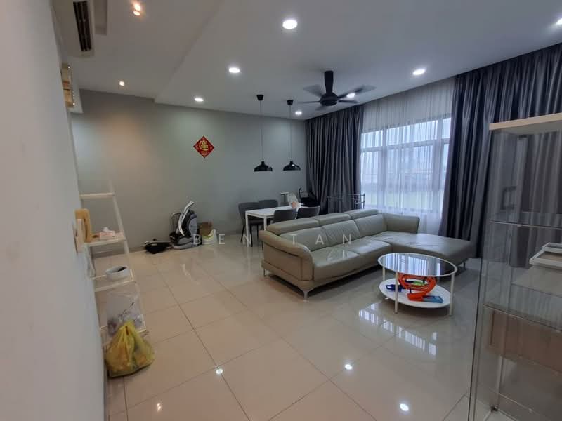 Kondominium untuk Dijual di Lakeville Residence - Ben Tan - Living Room - PropertyGuru.com.my
