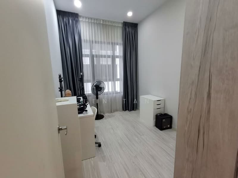 Kondominium untuk Dijual di Lakeville Residence - Ben Tan - Study - PropertyGuru.com.my