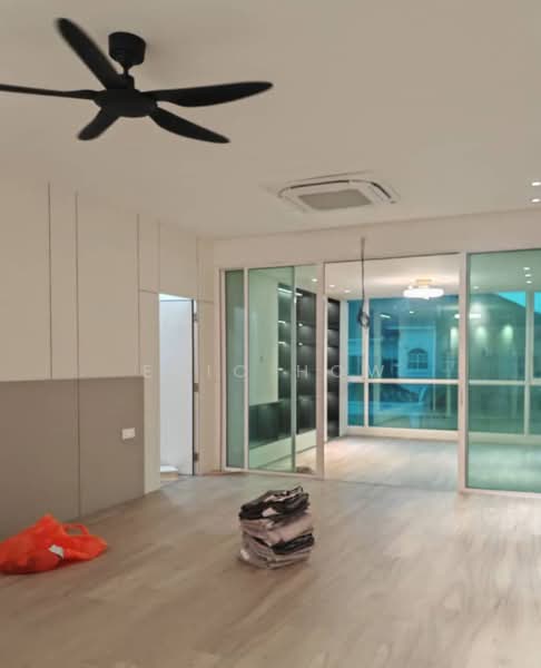 2.5-storey Terraced House for Rent in Bandar Puteri Puchong (Puchong) - Eric How - Living Room - PropertyGuru.com.my