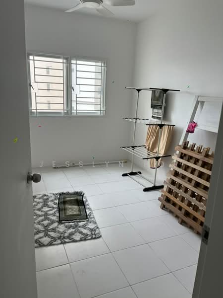 Condominium for Rent at Residensi Sateria - Jesslyn Hor - Bedroom - PropertyGuru.com.my
