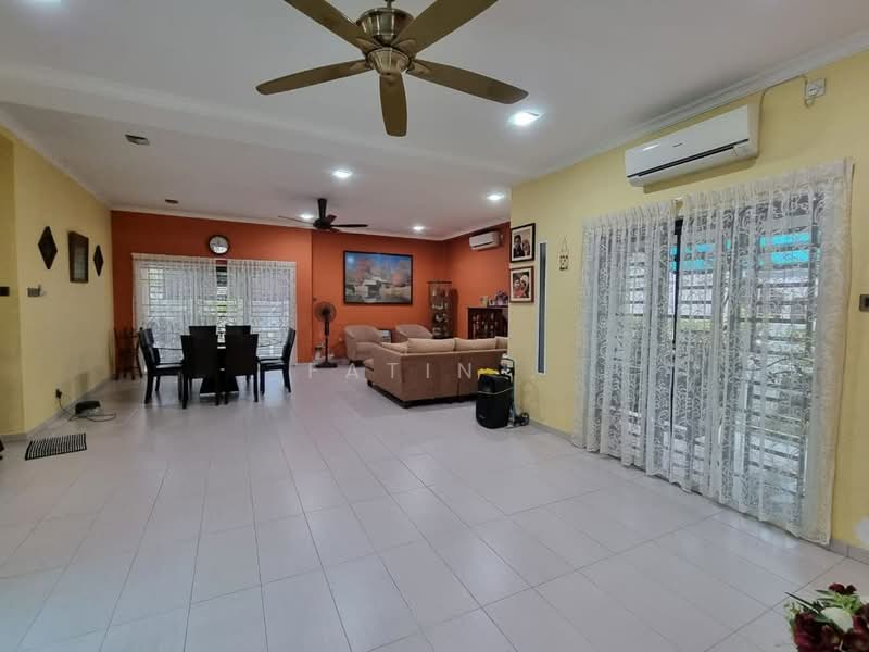 Bungalow for Sale in Sepang (Selangor) - Fatin . - Living Room - PropertyGuru.com.my