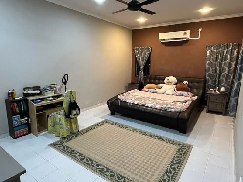 Bungalow for Sale in Sepang (Selangor) - Fatin . - Bedroom - PropertyGuru.com.my