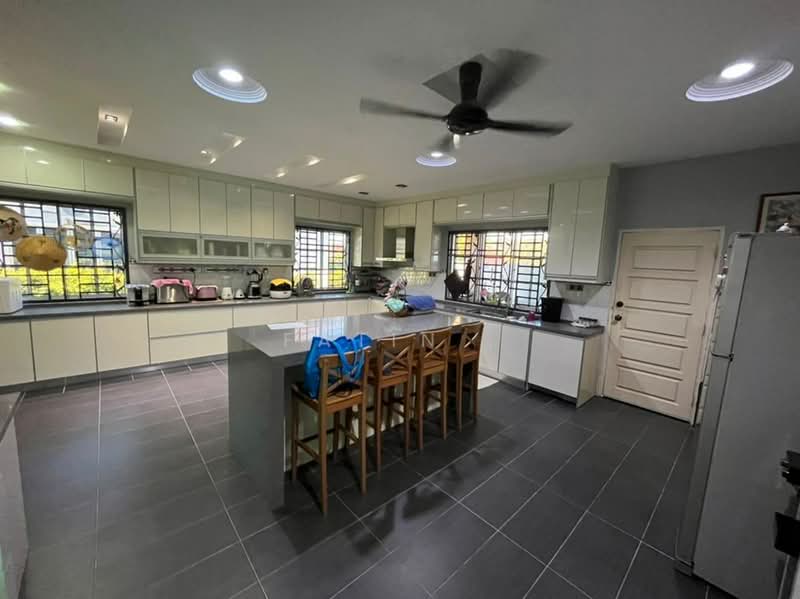 Bungalow for Sale in Sepang (Selangor) - Fatin . - Kitchen - PropertyGuru.com.my