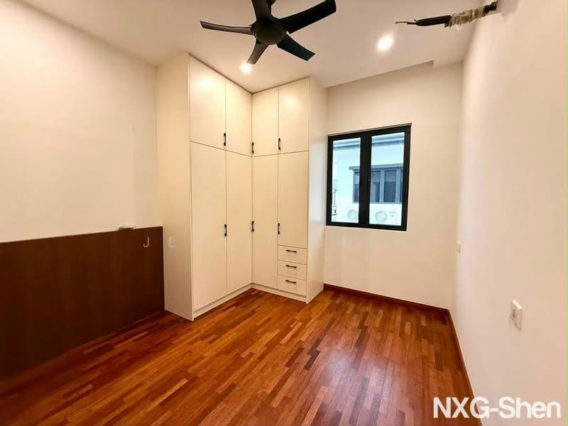 Semi-Detached House for Sale in Shah Alam (Selangor) - Jennie Chew - Bedroom - PropertyGuru.com.my