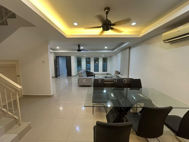 Rumah Teres 2-Tingkat untuk Dijual di Puchong (Selangor) - Jackie Ho - Living Room - PropertyGuru.com.my