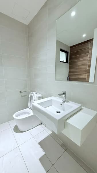 Servis Apartment untuk Disewa di UNIO Residence - Welson Moo - Bathroom - PropertyGuru.com.my