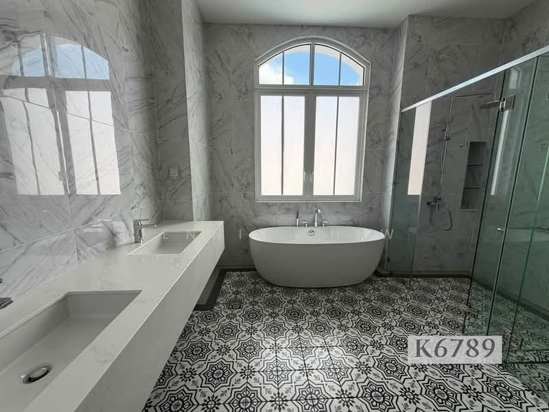 Rumah Berkembar untuk Dijual di Setia Eco Park (Setia Alam) - Jennie Chew - Bathroom - PropertyGuru.com.my