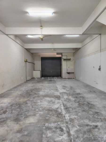 Shop for Rent in Bandar Sungai Long (Selangor) - Ronald Loh - Interior - PropertyGuru.com.my